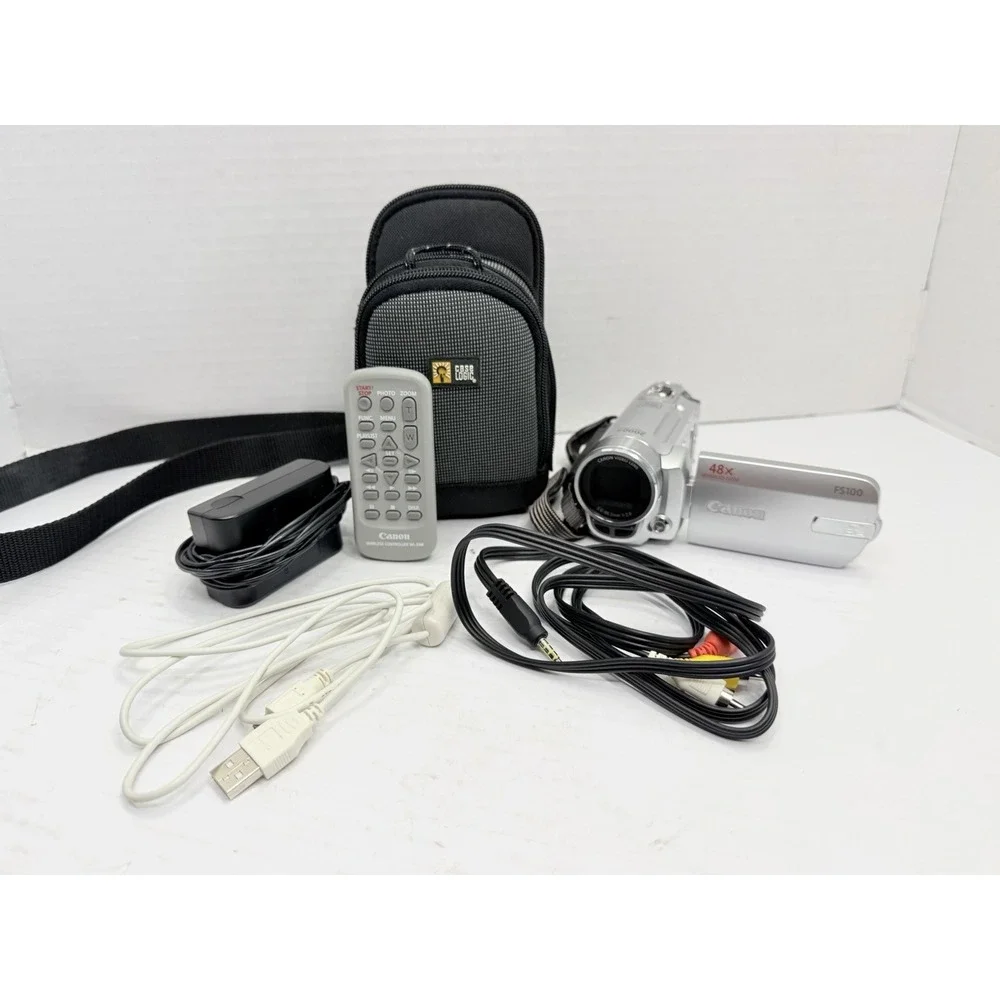 Canon FS100 48X Zoom SD Camcorder Bundle Tested No Charger Dock Remote Case